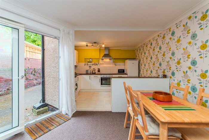 2 Bedroom Flat To Rent In Greystoke Avenue, Sandyford, Newcastle Upon Tyne, NE2