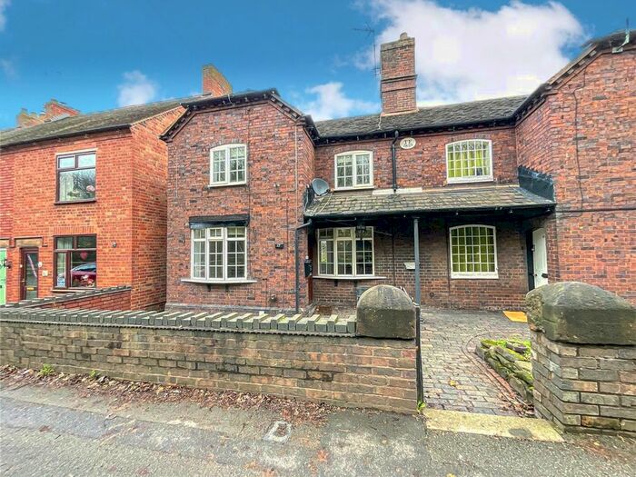 2 Bedroom Semi-Detached House To Rent In Quarry Hill, Wilnecote, Tamworth, Staffordshire, B77
