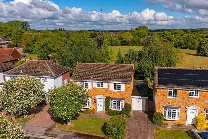 3 Bedroom Detached House For Sale In Walkers Road, Longwick, HP27