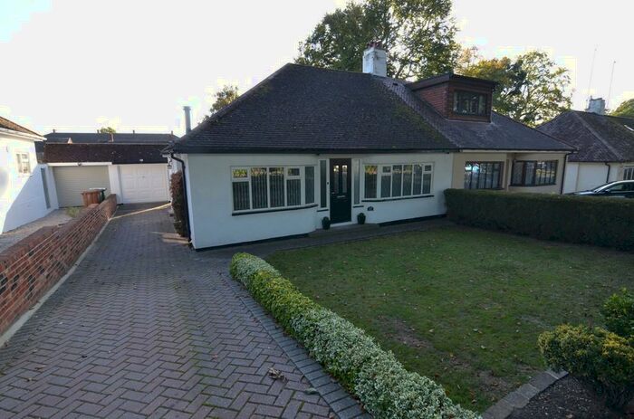 2 Bedroom Semi-Detached Bungalow To Rent In High Beeches, Sidcup, DA14