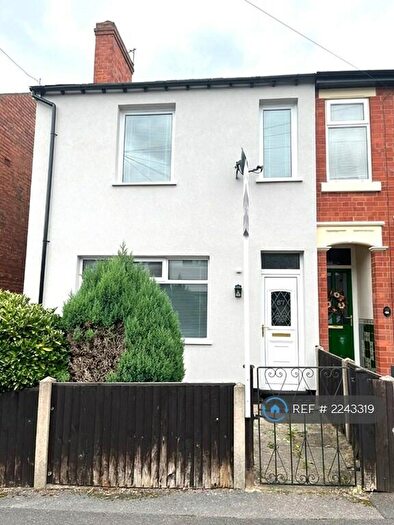3 Bedroom Semi-Detached House To Rent In Rutland Street, Mansfield, NG18