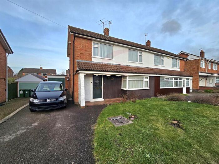 3 Bedroom Semi-Detached House To Rent In Salcombe Drive, Glenfield, Leicester, LE3