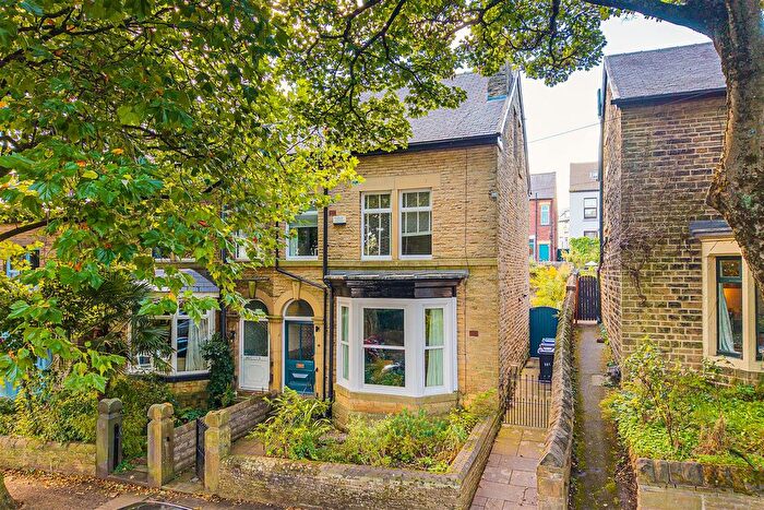 5 Bedroom Semi-Detached House For Sale In Western Road, Crookes, S10