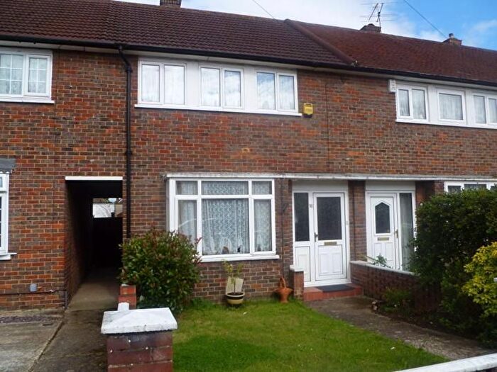 3 Bedroom Terraced House To Rent In Trelawney Avenue, Langley, Berkshire, SL3