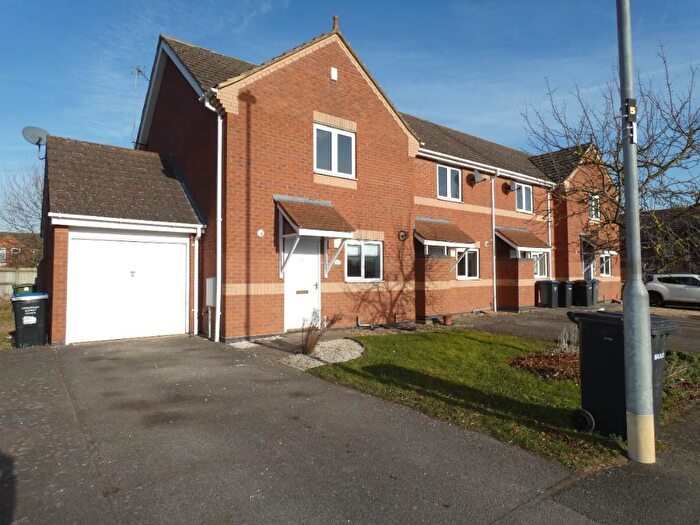 3 Bedroom Semi-Detached House To Rent In Lathkill Street, Market Harborough, Leicestershire, LE16