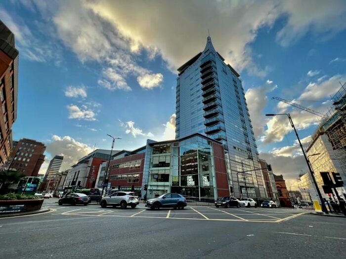 2 Bedroom Flat To Rent In Albion Street, Leeds, LS2