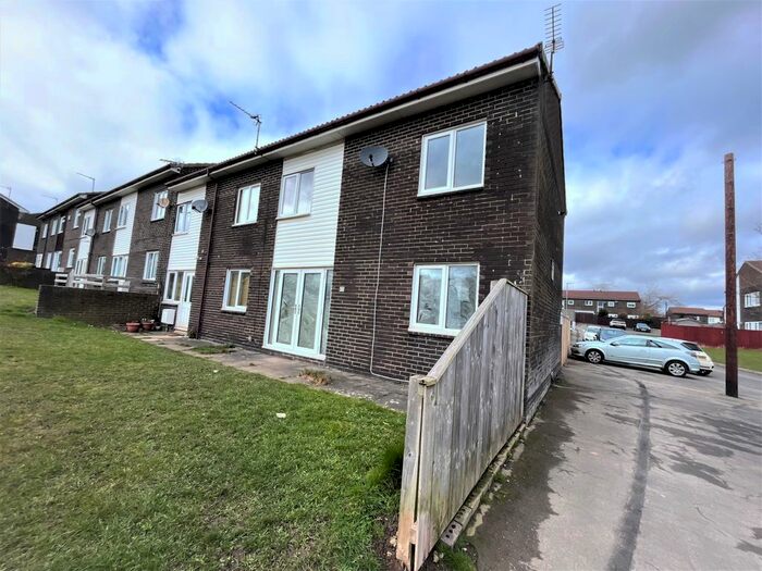 2 Bedroom Semi-Detached House To Rent In St Leonards Close, Peterlee, SR8