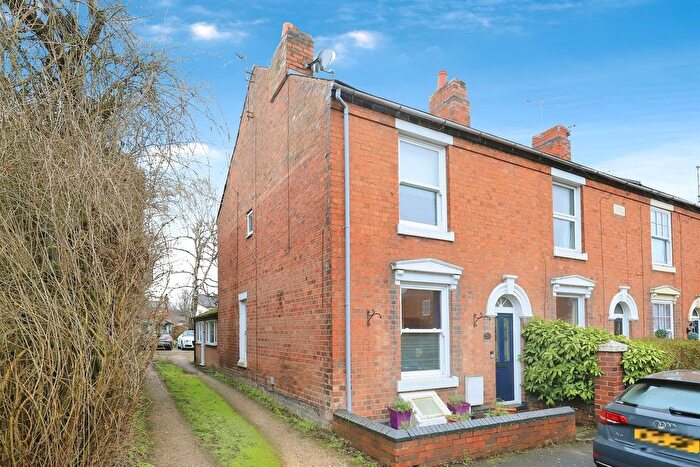 3 Bedroom End Terrace House For Sale In Shrubbery Street, Kidderminster, DY10