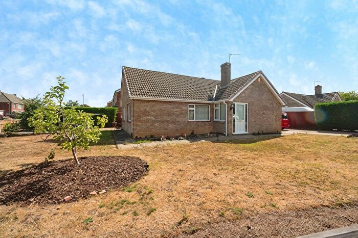 3 Bedroom Detached House For Sale In Pretymen Crescent, New Waltham, Grimsby, DN36