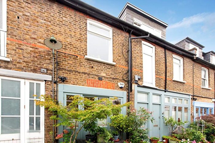 2 Bedroom Flat To Rent In Eton Garages, London, NW3