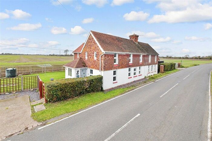 4 Bedroom Semi-Detached House For Sale In Ivychurch, Kent, TN29