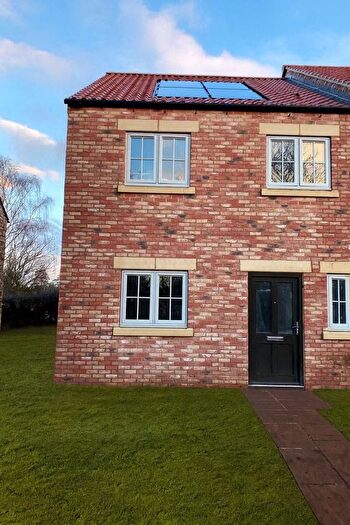 3 Bedroom Semi Detached House For Sale In Mowbray Green, Slingsby, York, YO62