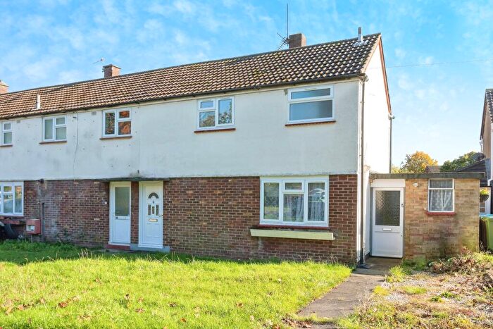 2 Bedroom End Of Terrace House For Sale In Whaddon Way, Bletchley, Milton Keynes, Buckinghamshire, MK3