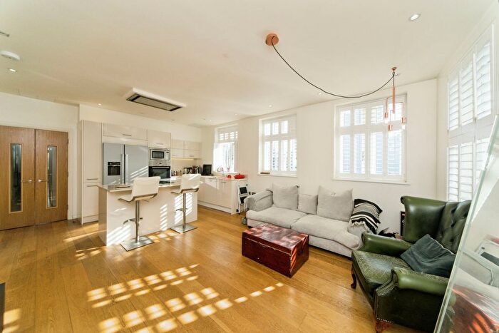 2 Bedroom Flat To Rent In Pavilion Point, Brighton, BN1