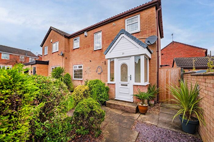 3 Bedroom Semi-Detached House For Sale In Amorys Holt Way, Maltby, Rotherham, S66