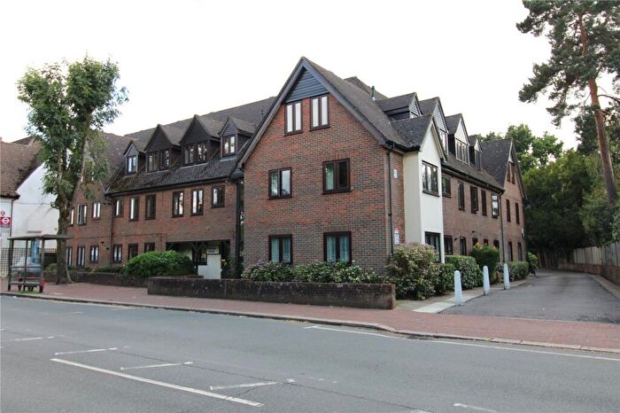 1 Bedroom Apartment For Sale In Coulsdon Road, Coulsdon, CR5