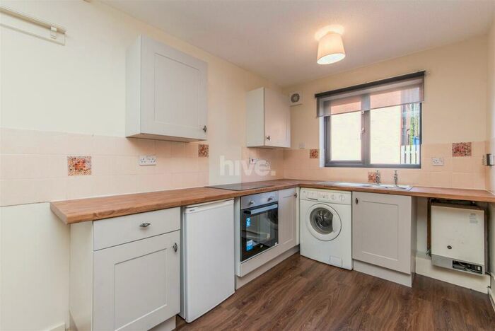 1 Bedroom Flat To Rent In Windmill Court, Spital Tongues, Newcastle Upon Tyne, NE2