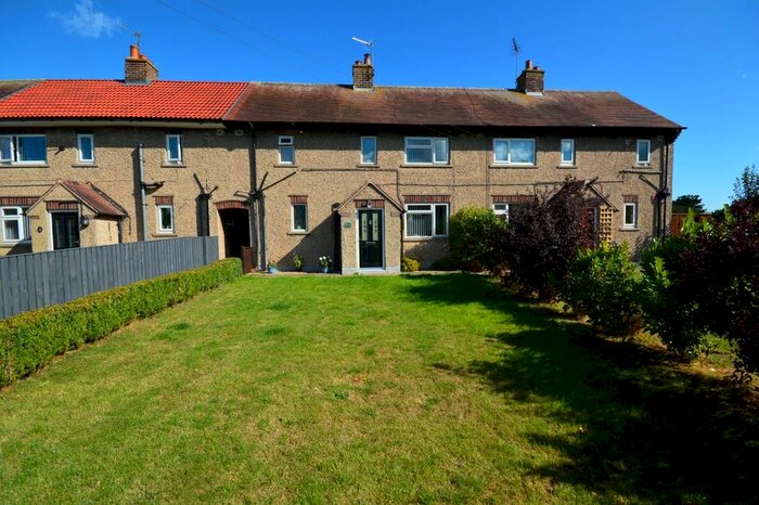 3 Bedroom Terraced House For Sale In Manor View Road, Lebberston, Scarborough, YO11