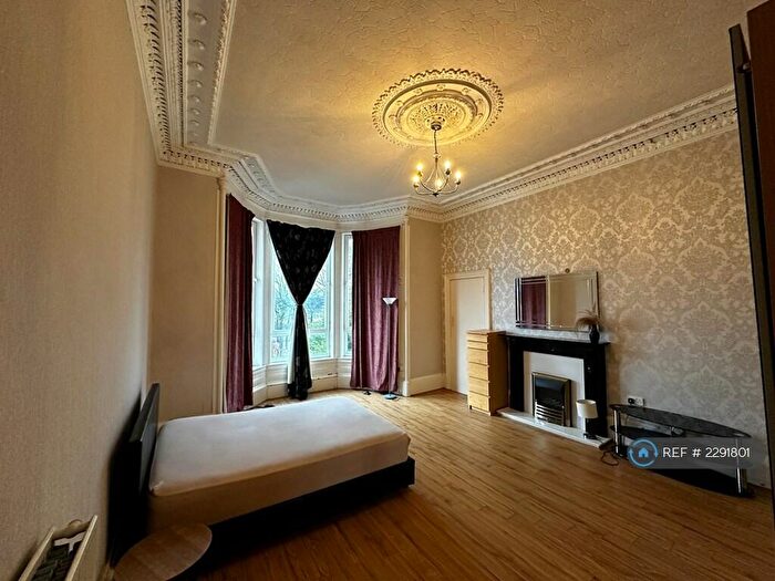 3 Bedroom Flat To Rent In Clifford Street, Glasgow, G51