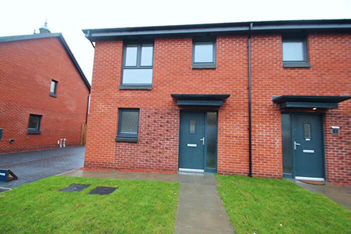 3 Bedroom Semi-Detached House To Rent In Laboratory Place, Ruchill, G20