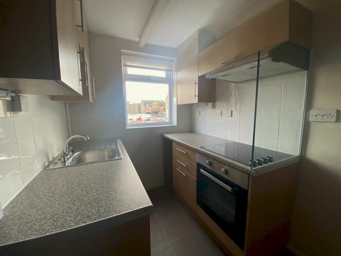 1 Bedroom Terraced House To Rent In Skinner Street, Gillingham, ME7