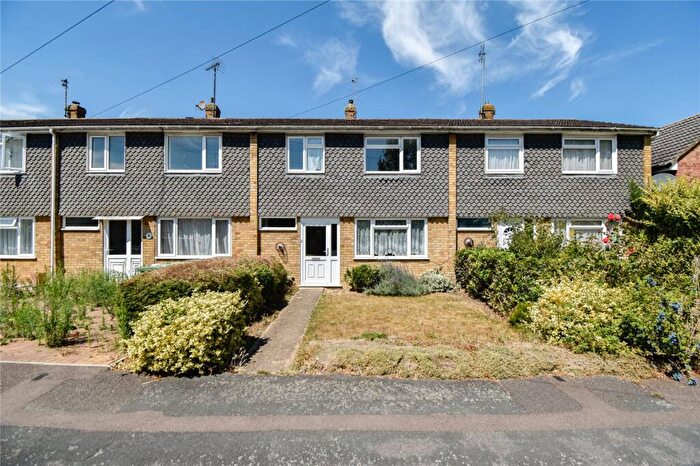 3 Bedroom Terraced House To Rent In Cliveden Close, Cambridge, CB4