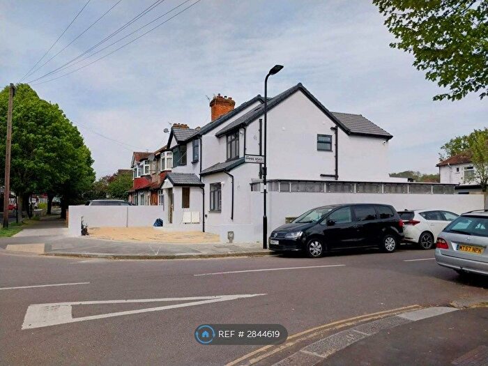 1 Bedroom Flat To Rent In Perivale, Greenford, UB6