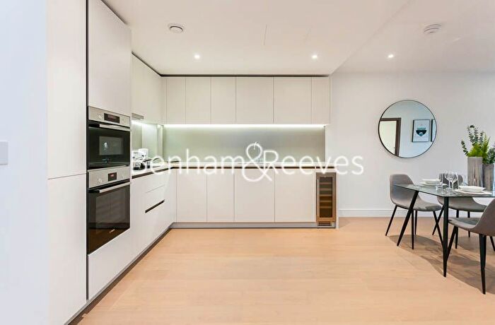 1 Bedroom Flat To Rent In Fulham Reach, Hammersmith, W6