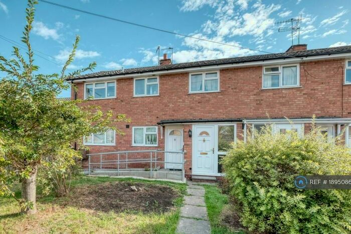 1 Bedroom Maisonette To Rent In Vicarage Close, Bromsgrove, B60