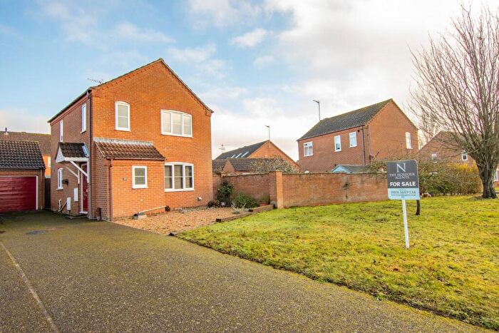 3 Bedroom Detached House For Sale In Hipkin Road, Dersingham, PE31