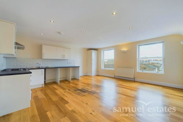 1 Bedroom Flat To Rent In Holland Road, London, SE25