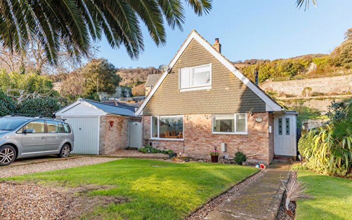 3 Bedroom Detached House For Sale In Chalet Bungalow In Quiet Location - Grangeside, Bonchurch, PO38