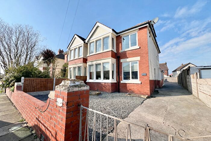 5 Bedroom Semi Detached House For Sale In Gresham Road, Cleveleys, FY5