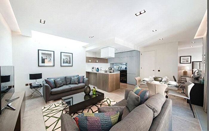 2 Bedroom Flat To Rent In Babmaes Street, St. James's, SW1Y