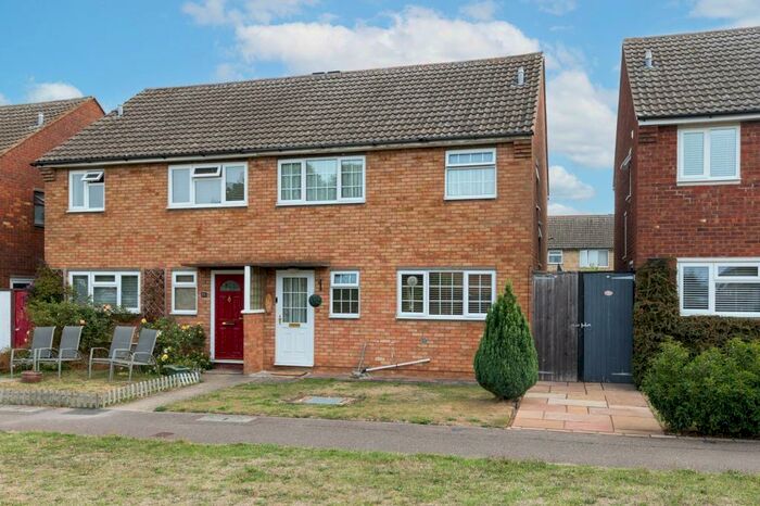 3 Bedroom Terraced House For Sale In Kings Hedges, Hitchin, SG5