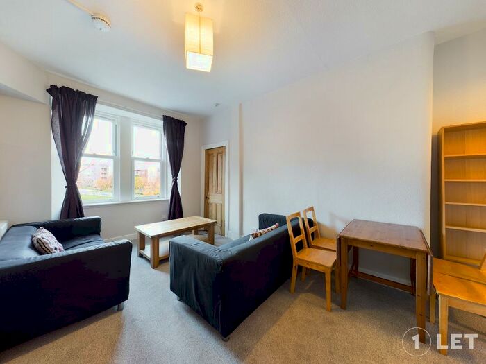 1 Bedroom Flat To Rent In Gibson Terrace, Fountainbridge, Edinburgh, EH11