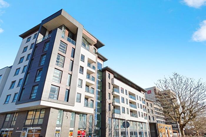 2 Bedroom Flat To Rent In Empress Heights, SO14