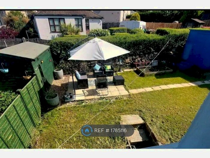 3 Bedroom Terraced House To Rent In Yeadon, Yeadon, LS19