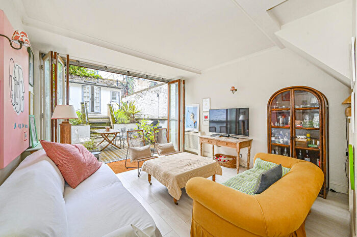 1 Bedroom Flat For Sale In Church Street, City Of Westminster, London, NW8