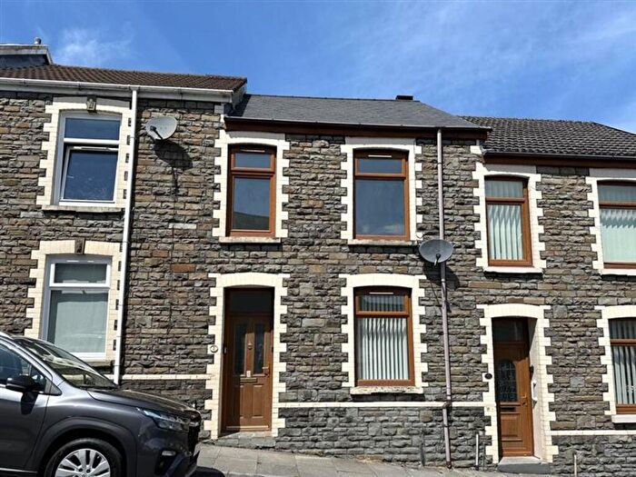 3 Bedroom Terraced House To Rent In George Street, Neath, SA11