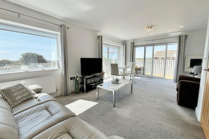 4 Bedroom Detached House For Sale In Preston, DT3