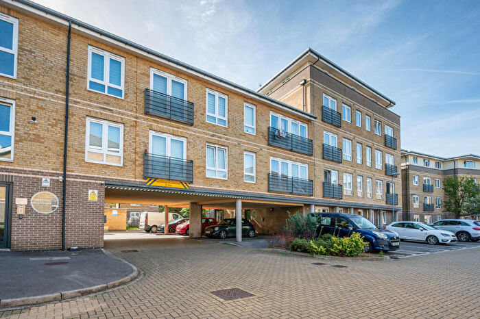 2 Bedroom Flat For Sale In Hereford Road, , Bow, London, E3
