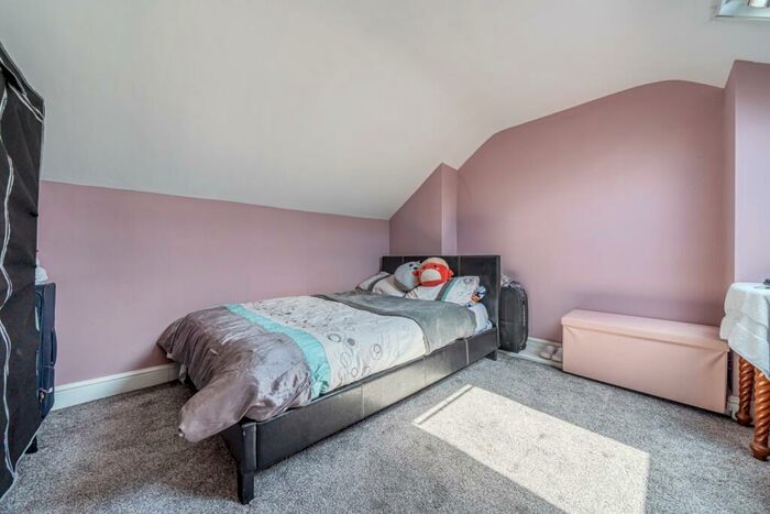 4 Bedroom Terraced House To Rent In Wickham Lane London, SE2