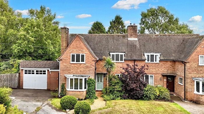 3 Bedroom Semi-Detached House For Sale In Old Croft Road, Stafford, ST17