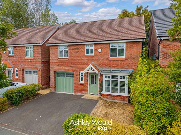 3 Bedroom Detached House For Sale In Denby Way, Cradley Heath, B64