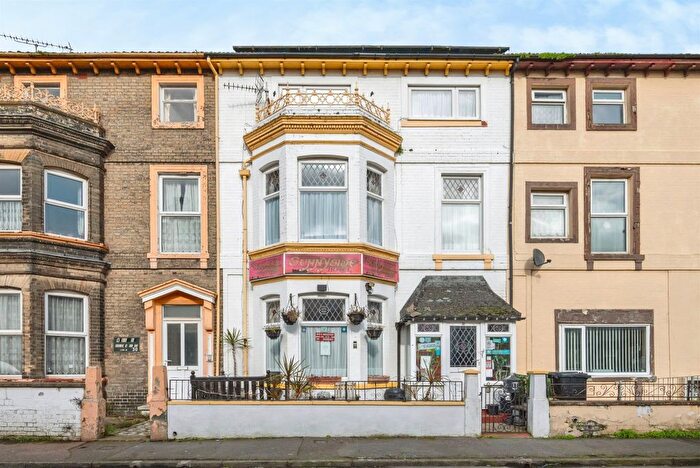 10 Bedroom Terraced House For Sale In Victoria Road, Great Yarmouth, NR30