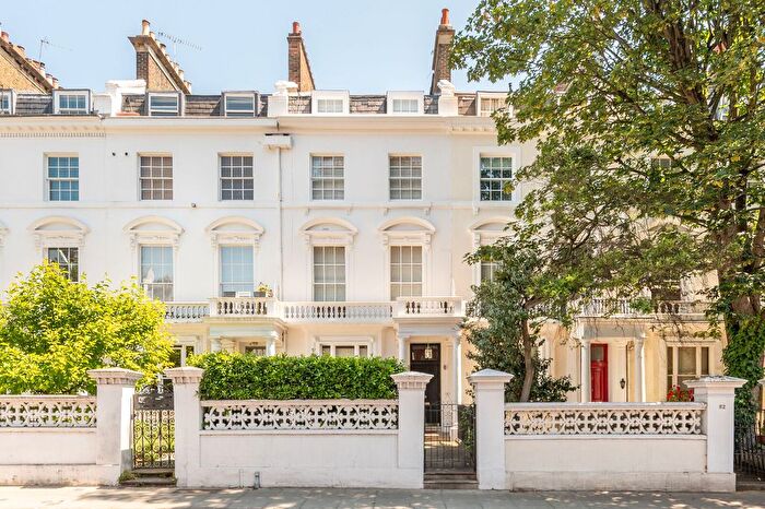 5 Bedroom Maisonette To Rent In Kensington Church Street, Kensington, London, W8