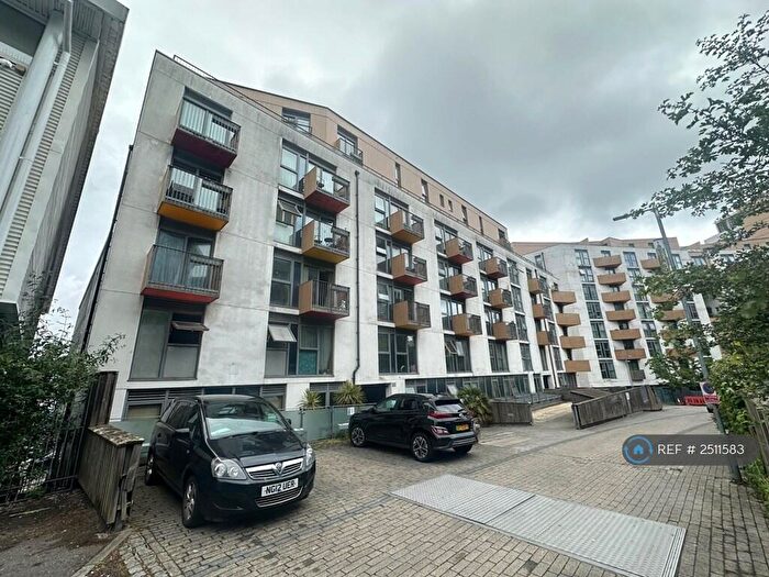 2 Bedroom Flat To Rent In Pullman Haul, Brighton, BN1