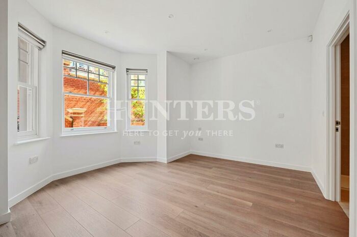2 Bedroom Flat To Rent In Archway Road, London, N6