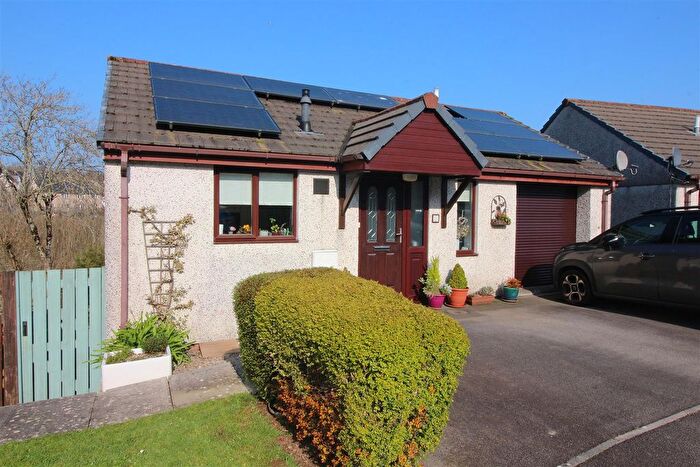 3 Bedroom Detached House For Sale In The Brook, Saltash, PL12